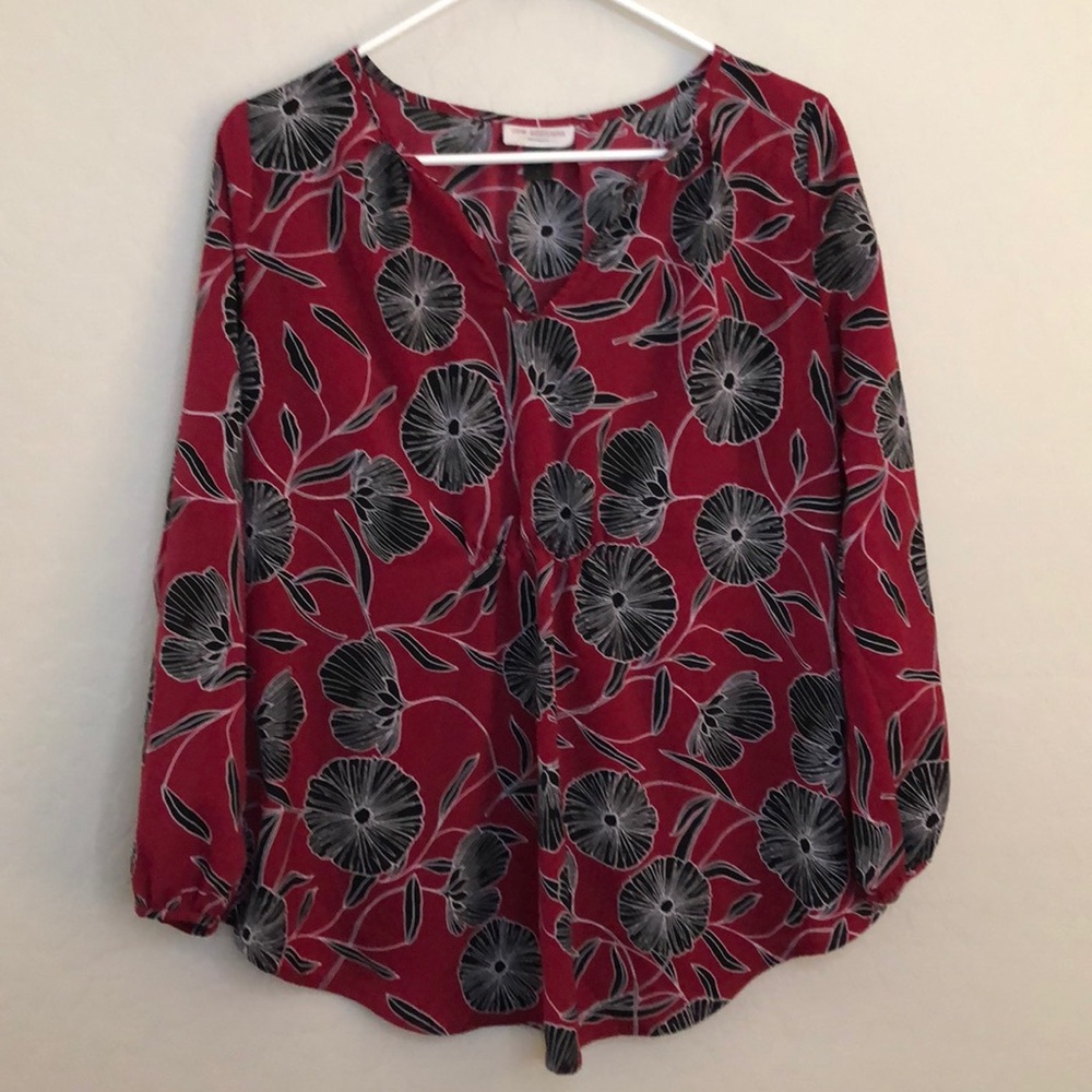 New Addition Maternity Blouse Size Small